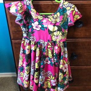 Dot dot smile empire